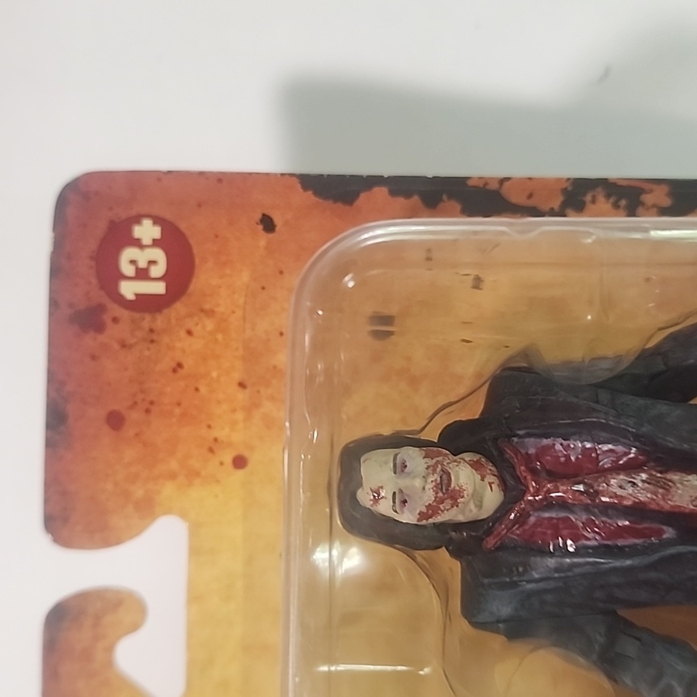 SALE⚡️2011 Walking Dead Series One Zombie Walker - Picture 5 of 8
